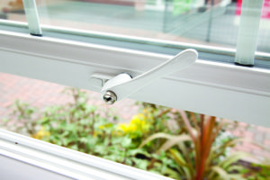 Park home windows handle