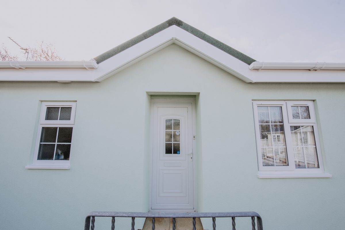 Pitwell external wall insulation around windows