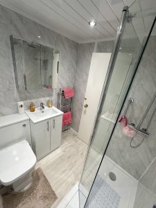 Park Home Adapted Bathroom, Mrs Kidby of West Sussex